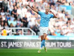 哈兰德打什么位置